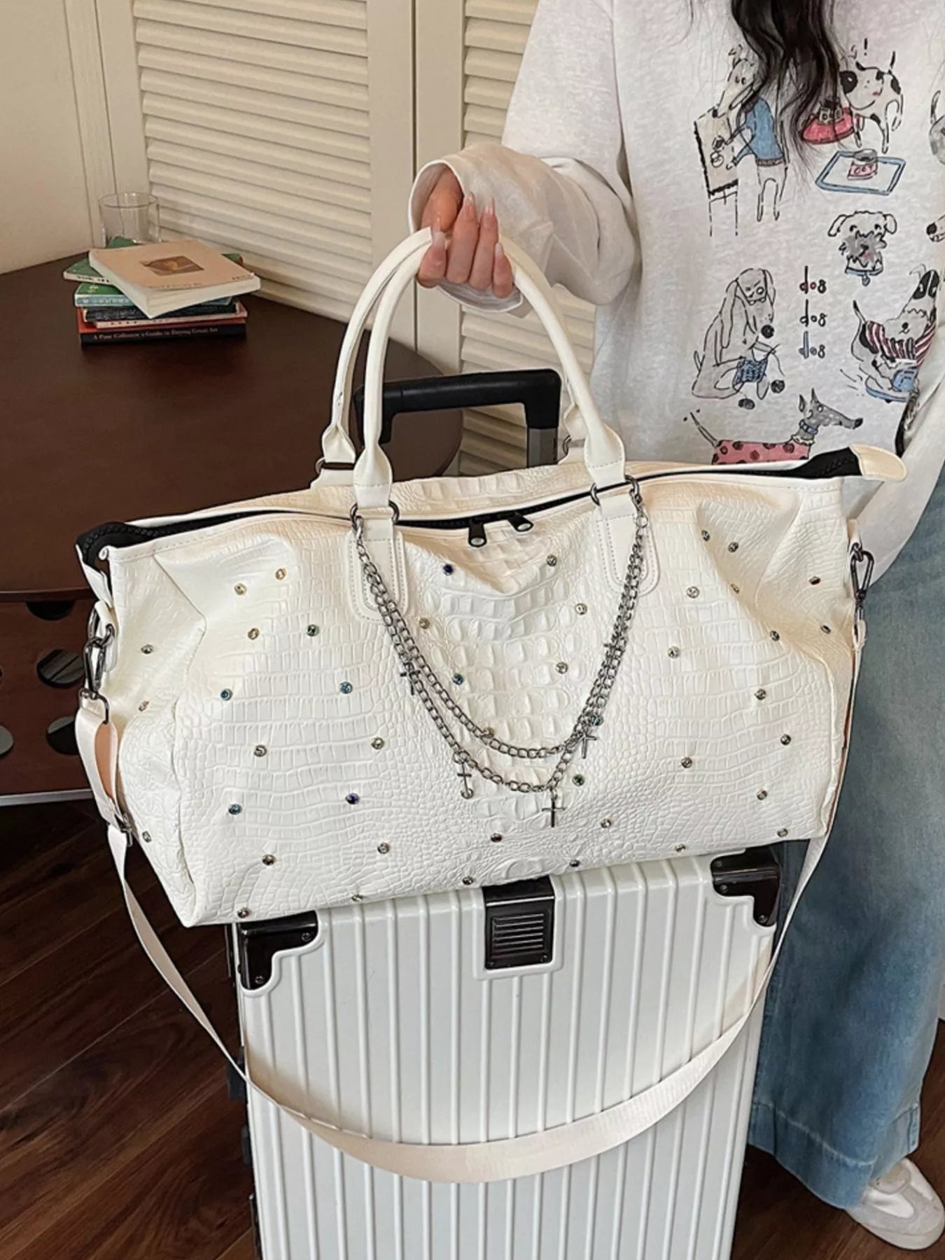 Studded Large Capacity Travel Bag
