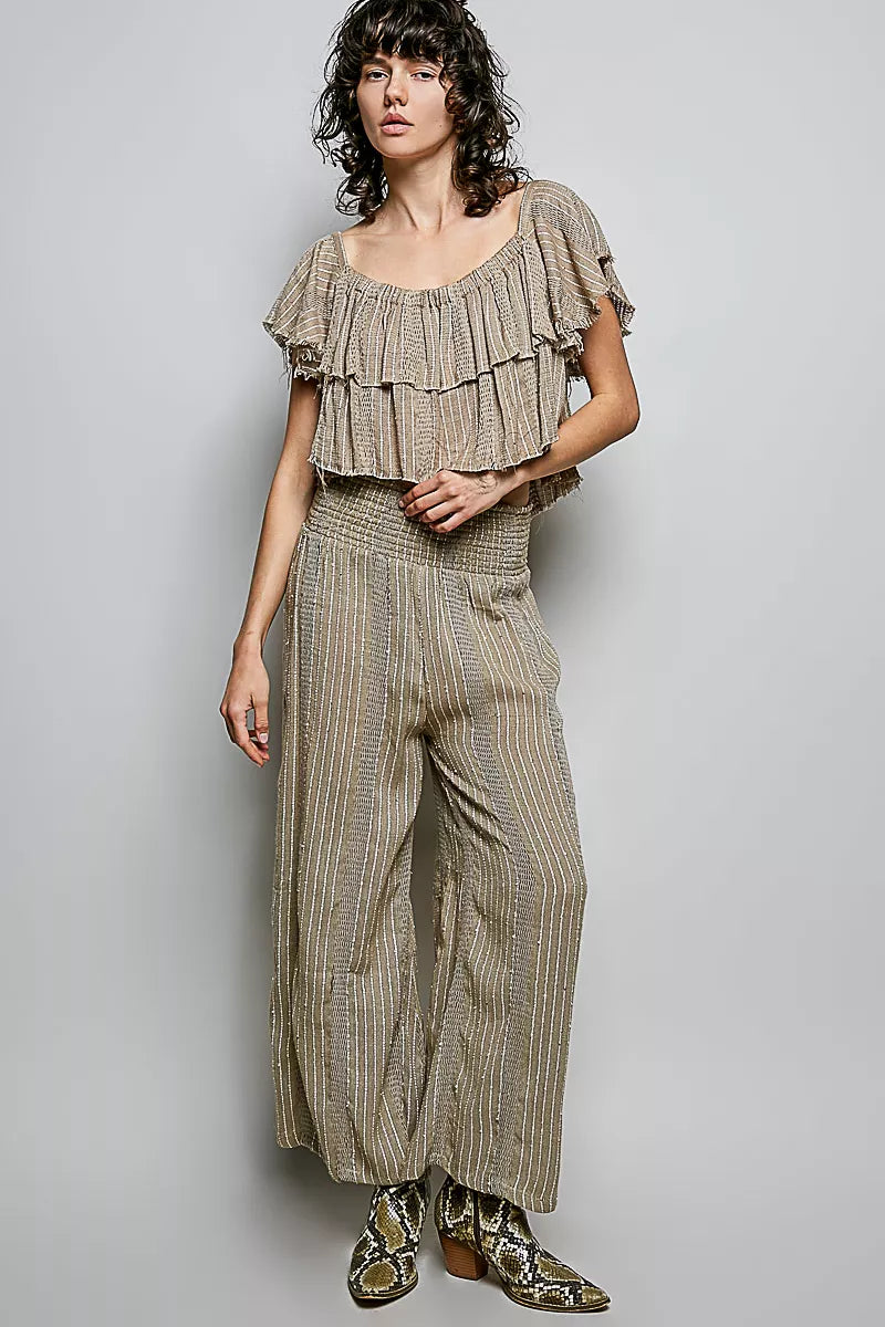 POL Off-Shoulder Ruffle Crop Top