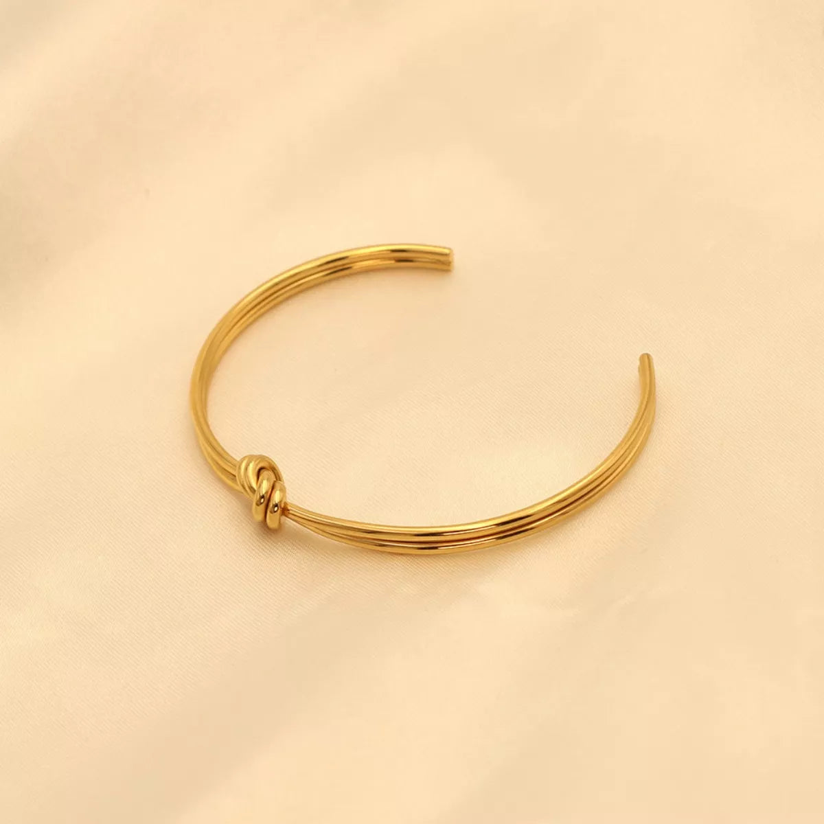 18K Gold-Plated Knot Open Bracelet