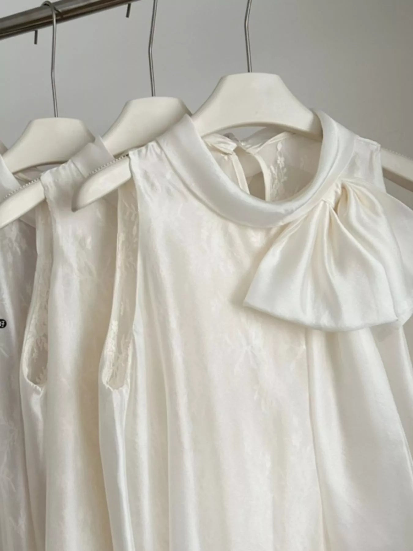 Bow Chiffon Sleeveless Top