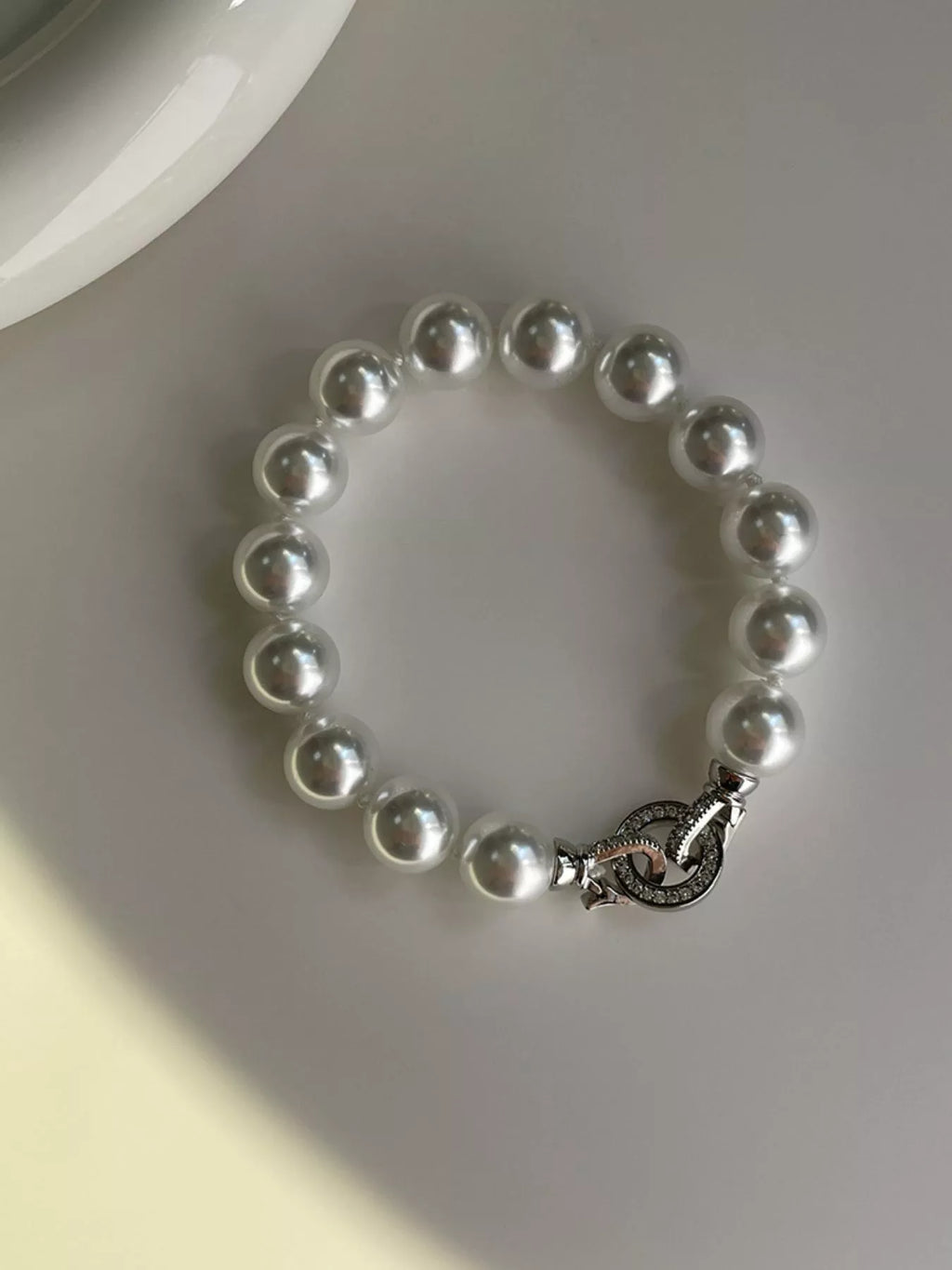 Pearl Beaded Bracelet with Clasp