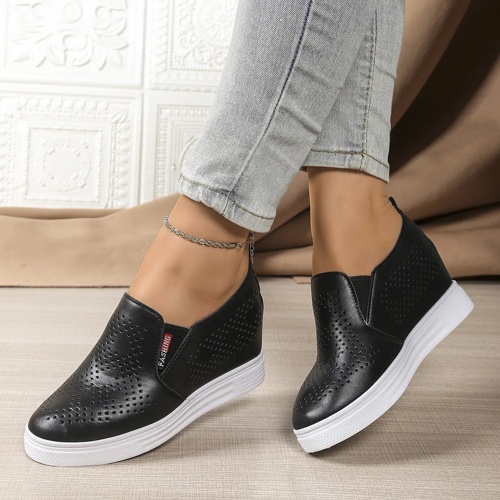 Round Toe Platform Loafers