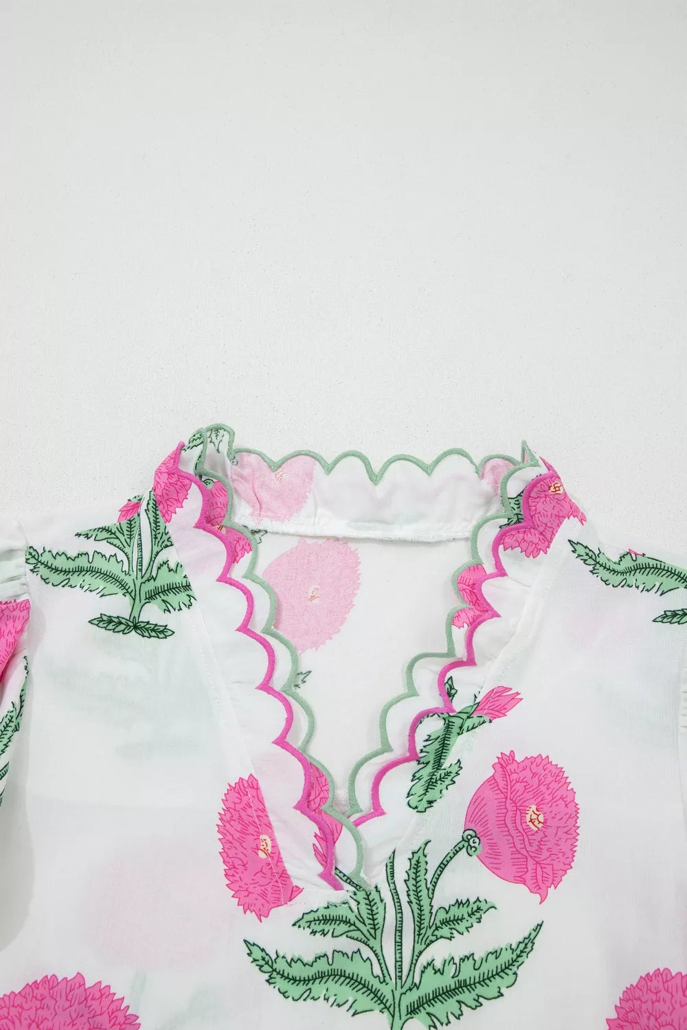 Contrast Scallop Trim Layered Short Sleeve V Neck Blouse