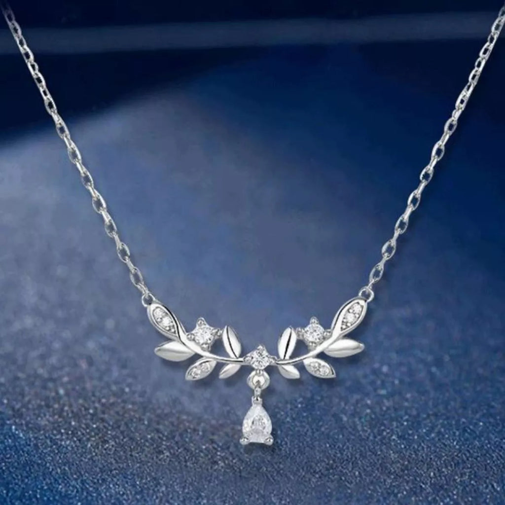 925 Sterling Silver Zircon Flower Necklace