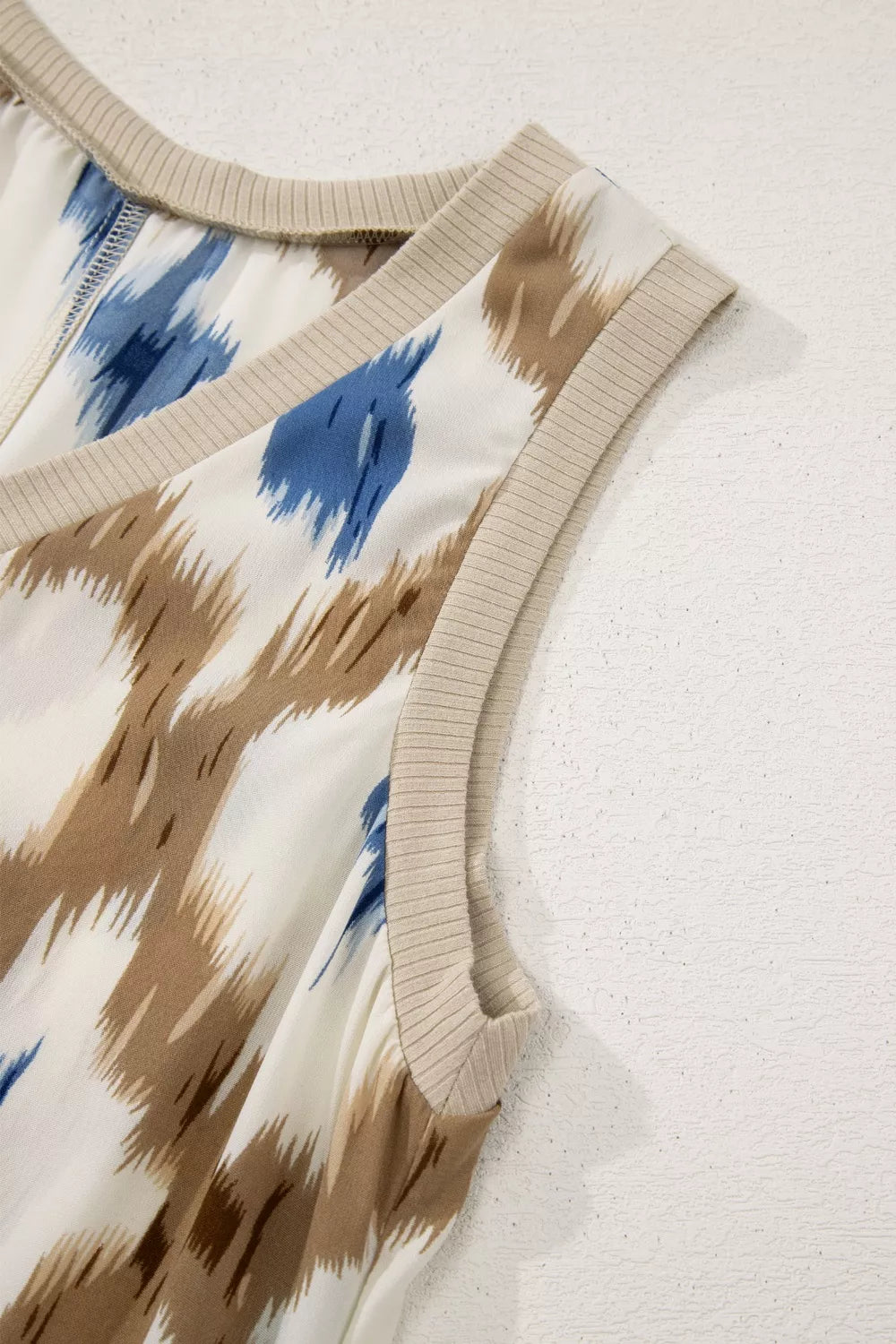 Abstract Print V Neck Sleeveless Midi Dress
