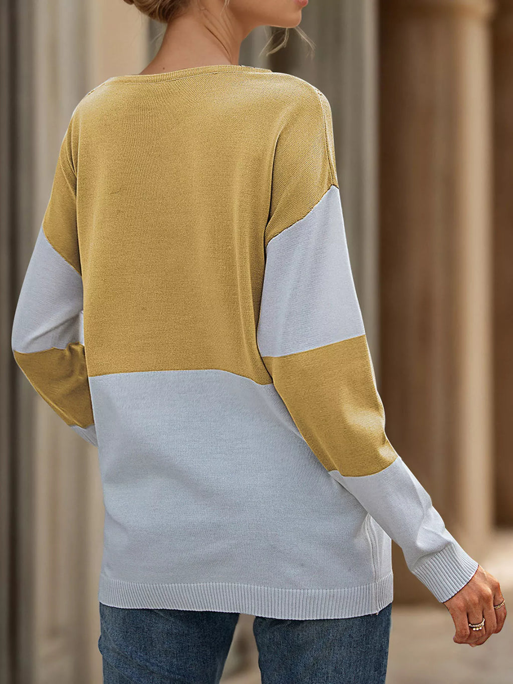 Color Block V-Neck Knit Top