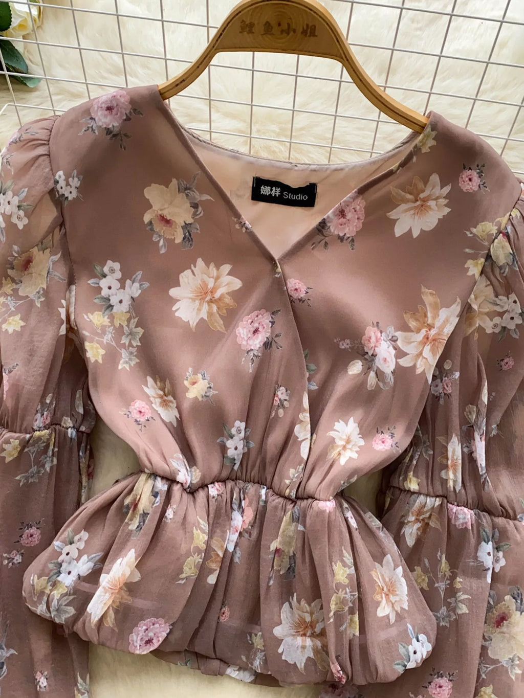 Floral Print Chiffon Balloon Sleeve Blouse