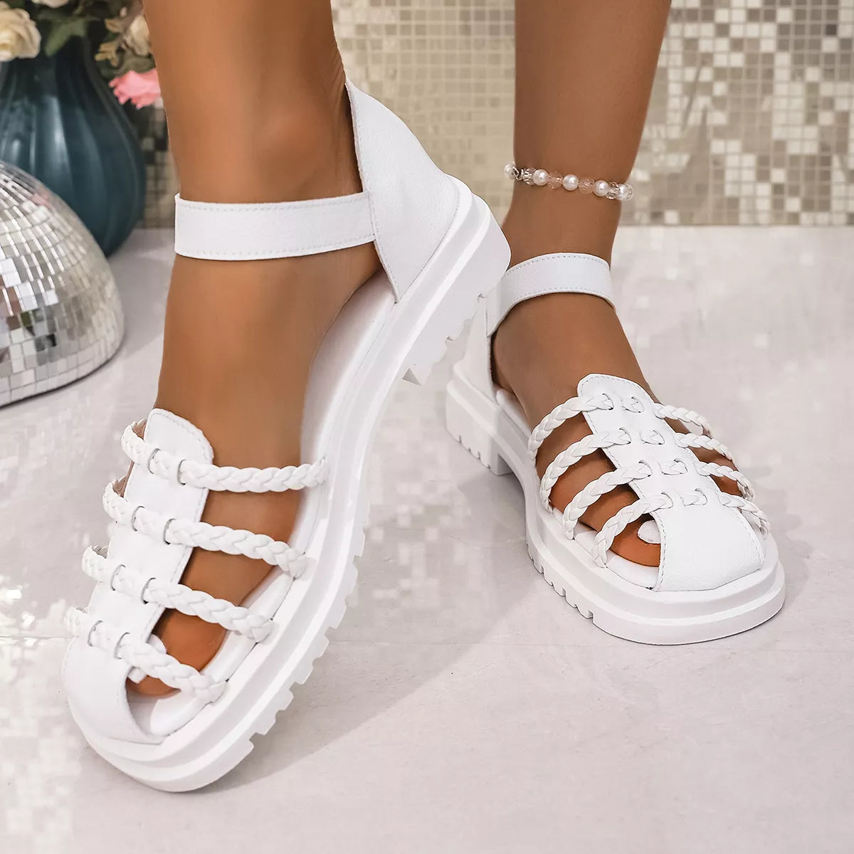 Round Toe Platform Sandals