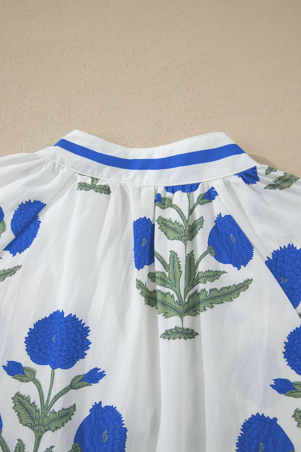 Flower Contrast V-Neck 3/4 Sleeve Blouse