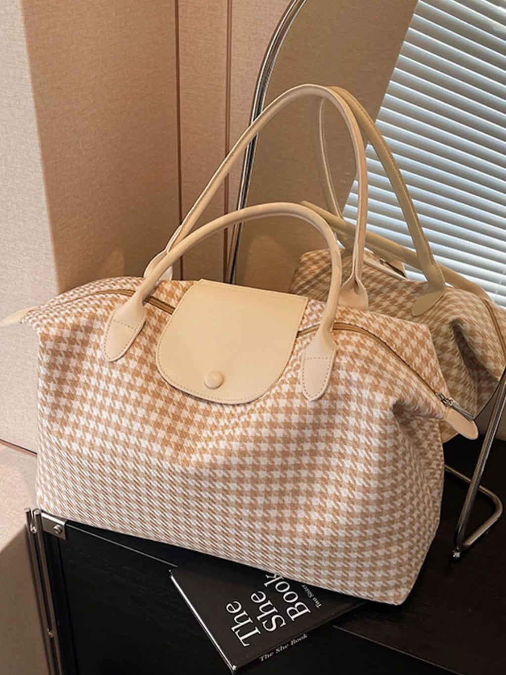 Plaid Pattern Travel Bag