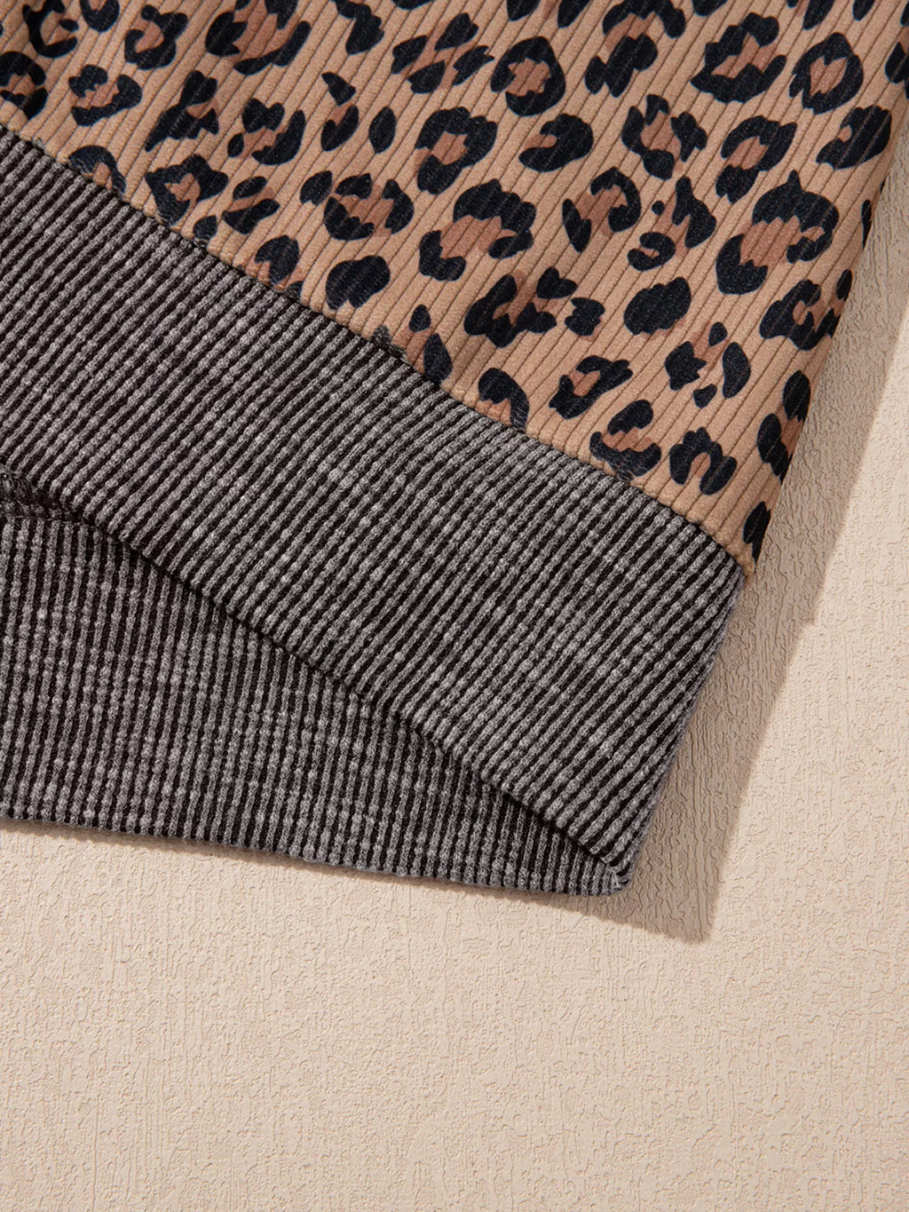Ribbed Leopard Print Contrast Collar Zip Hoodie