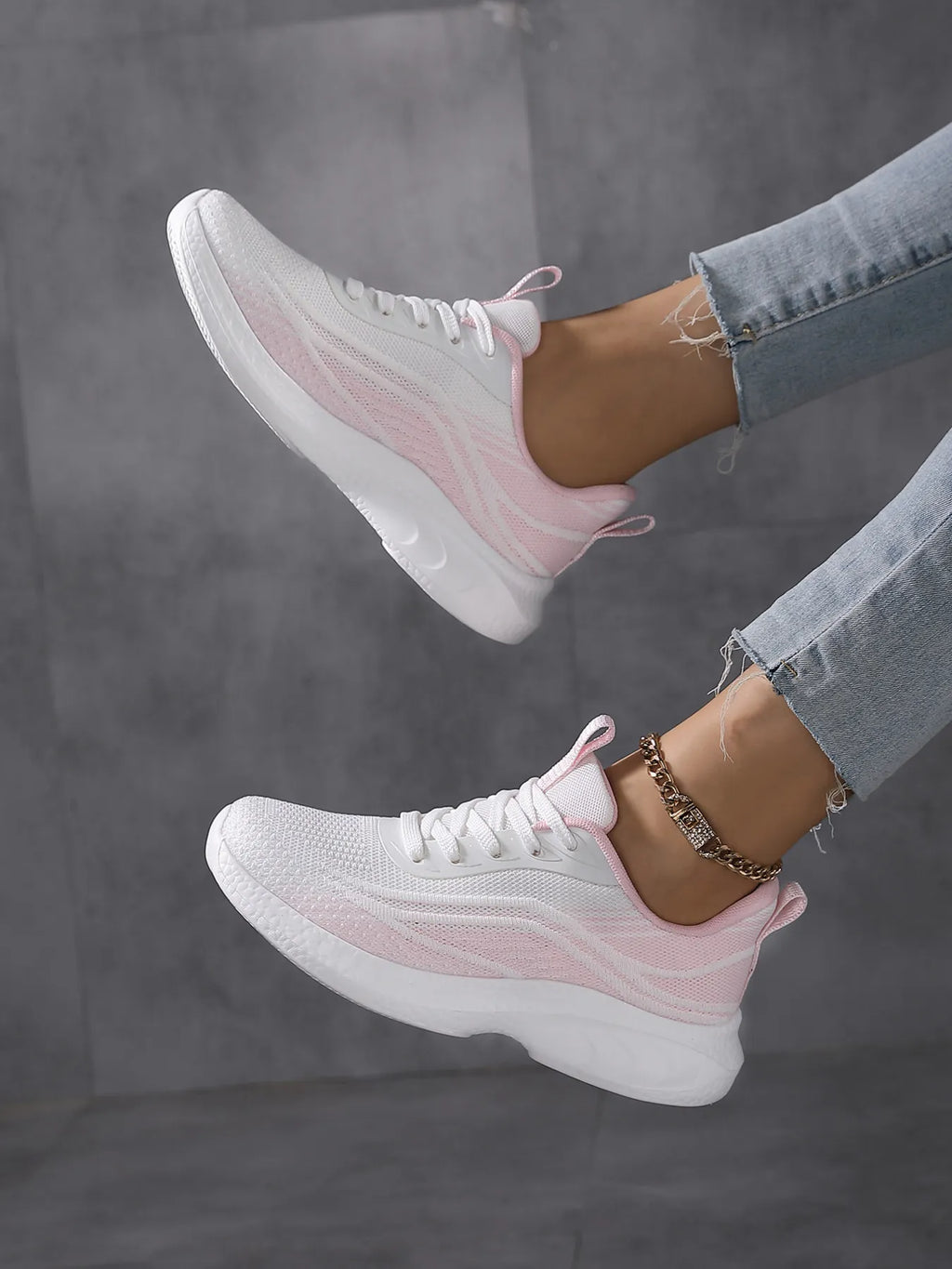 Gradient Lace Up Mesh Breathable Athletic