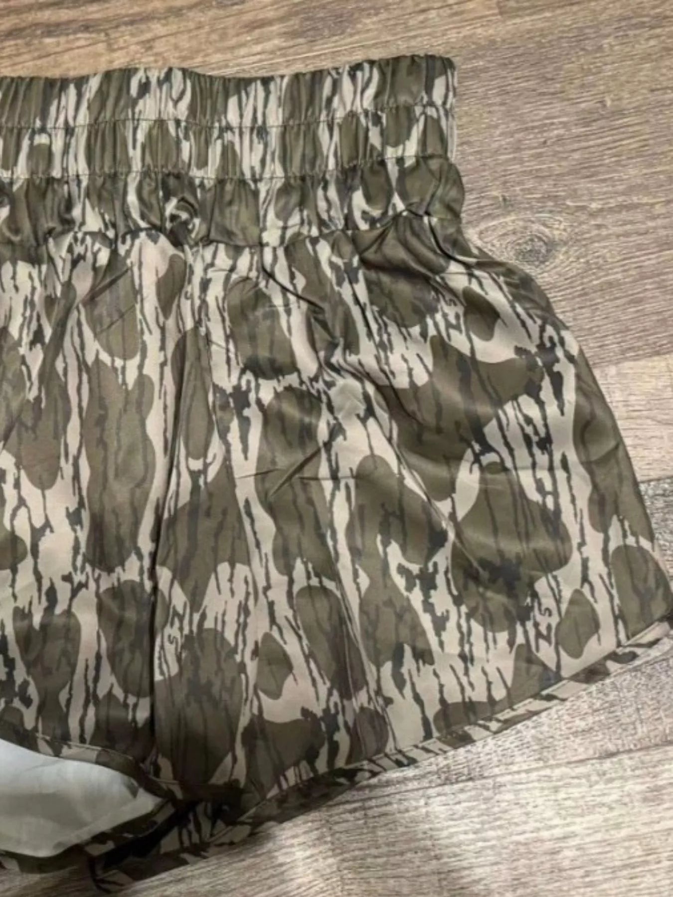 Camo Print Elastic Waist Shorts