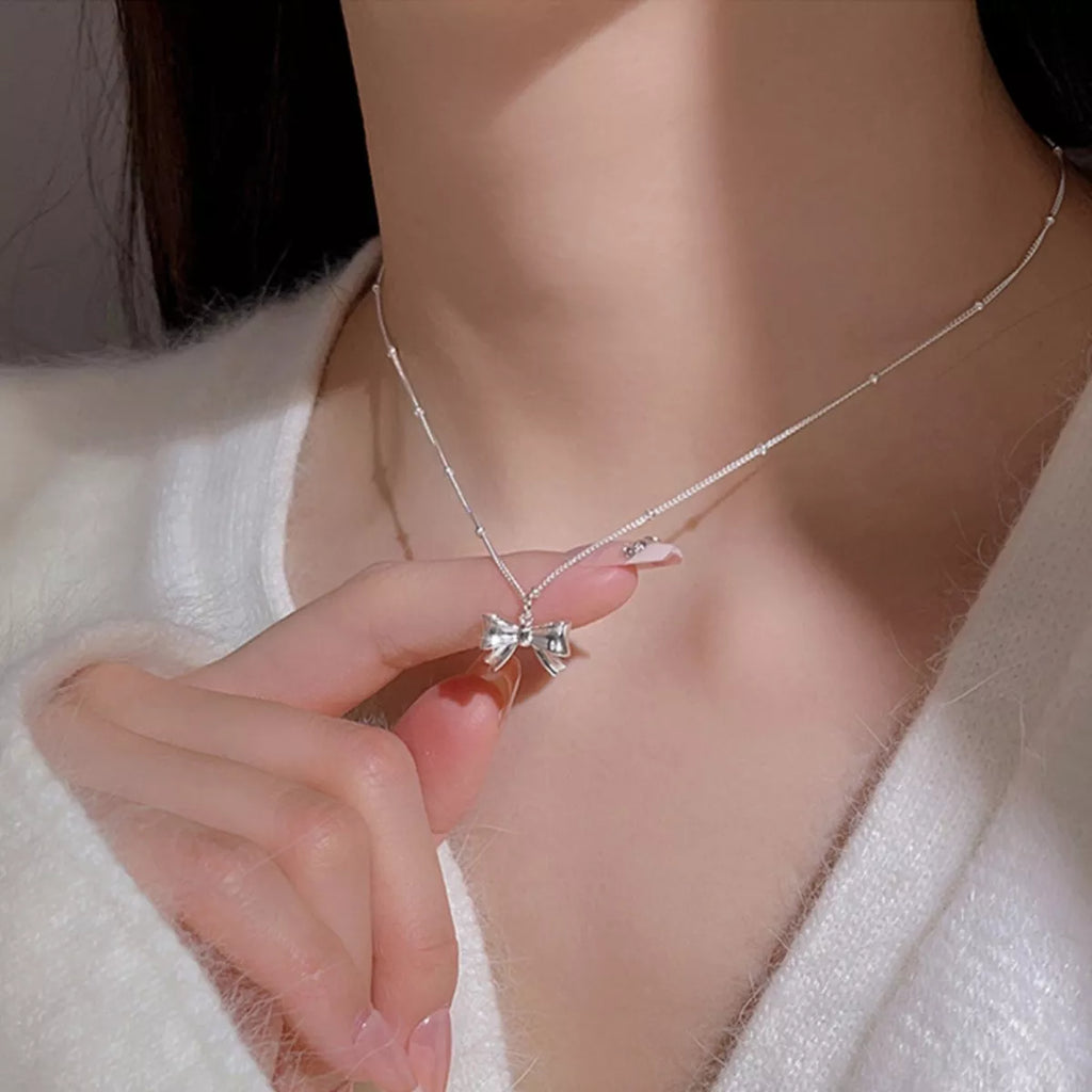 925 Sterling Silver Bow Necklace