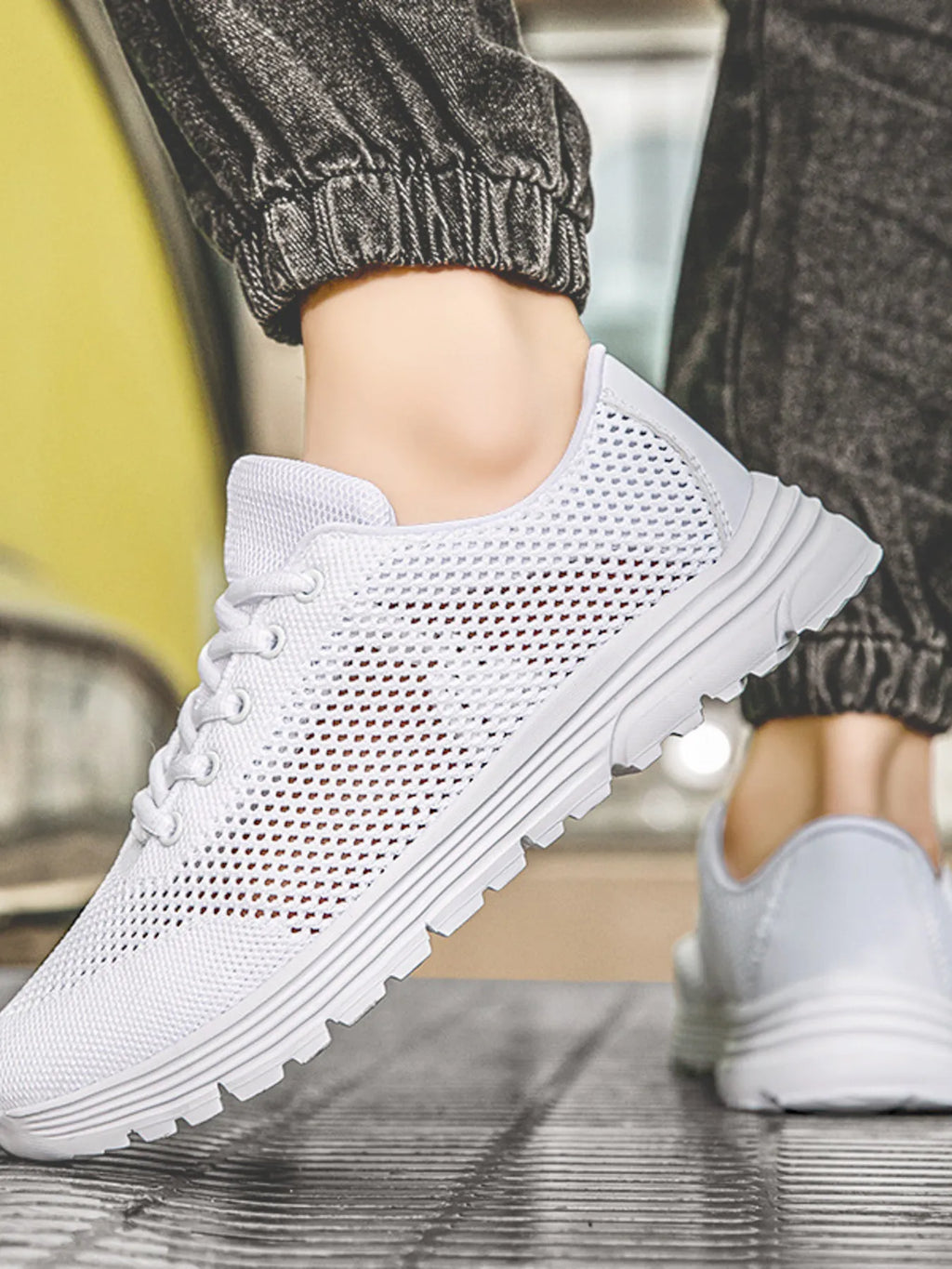 Lightweight Breathable Mesh Athletic Sneakers