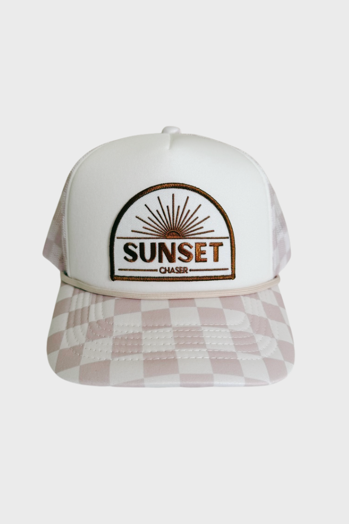 Sunset chaser - Checkered Mesh Trucker Hat