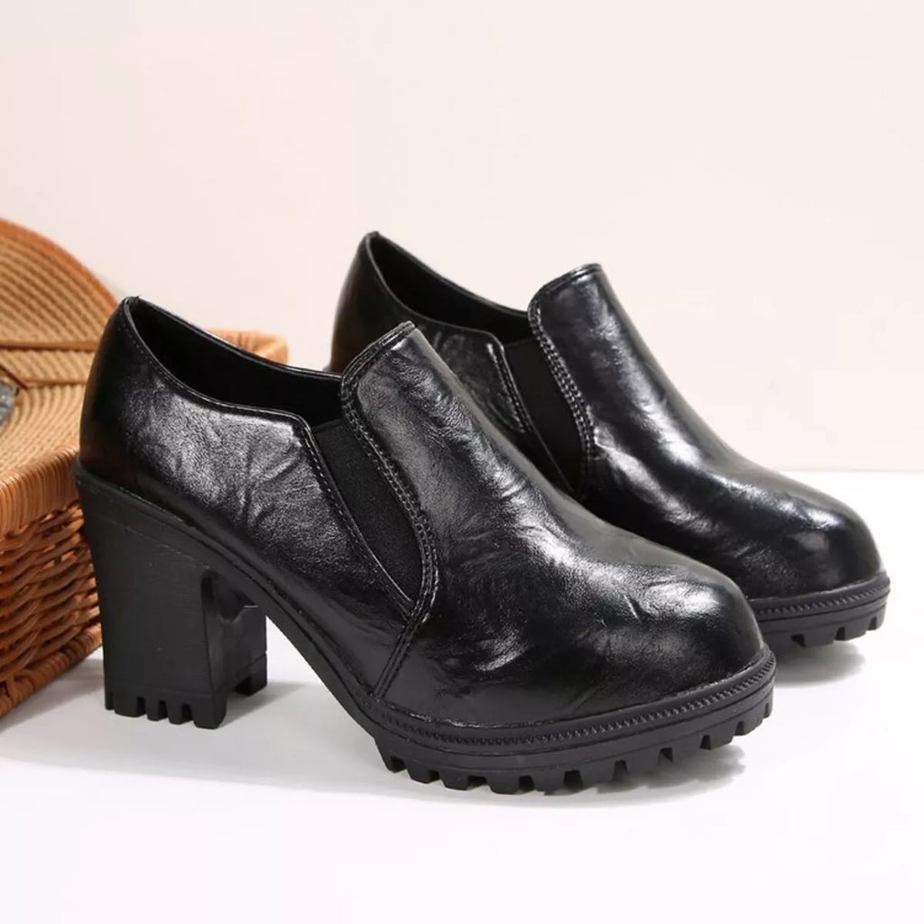 Round Toe Block Heels Pumps