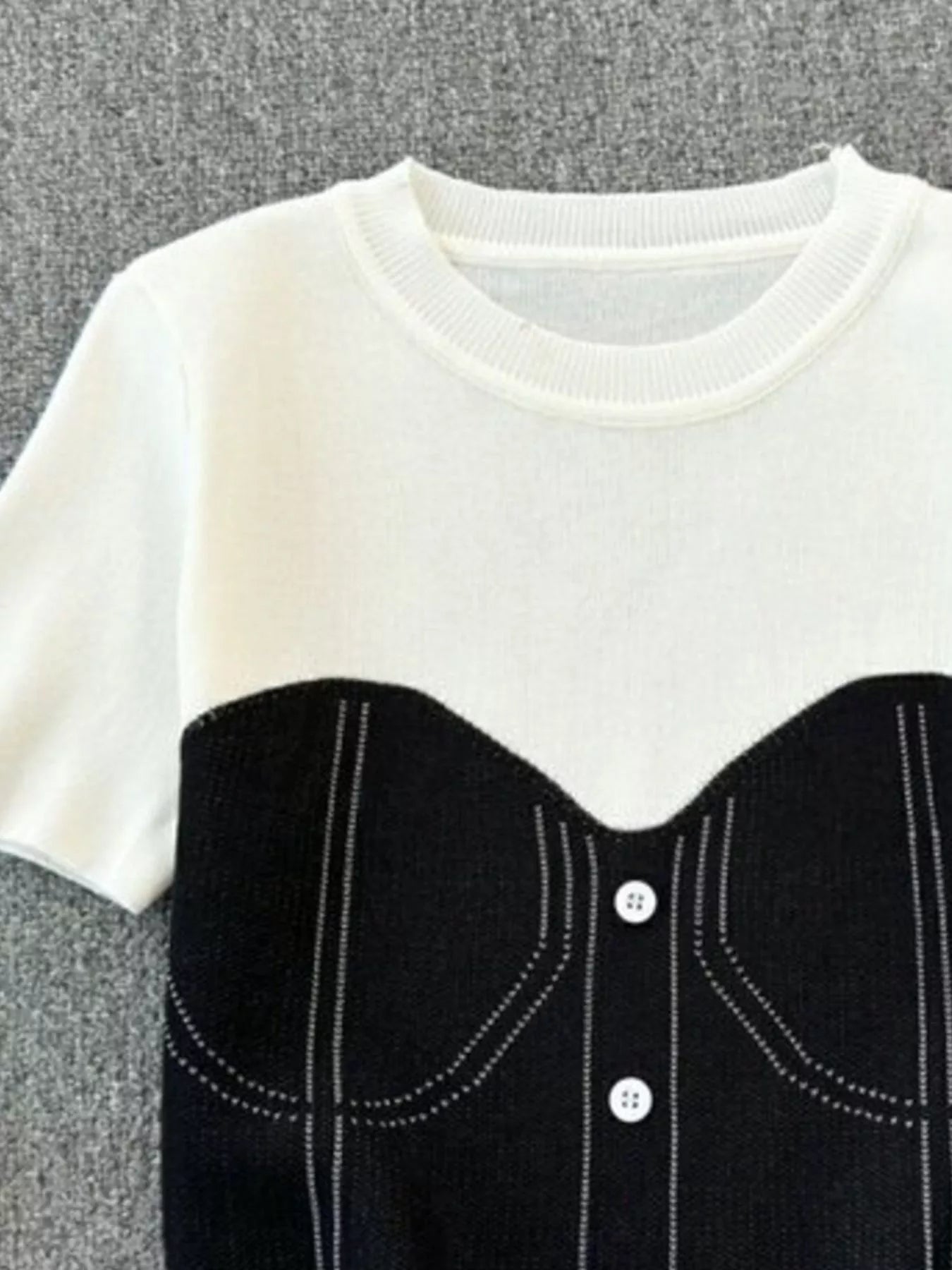 Color Block Short Sleeve Knit T-Shirt