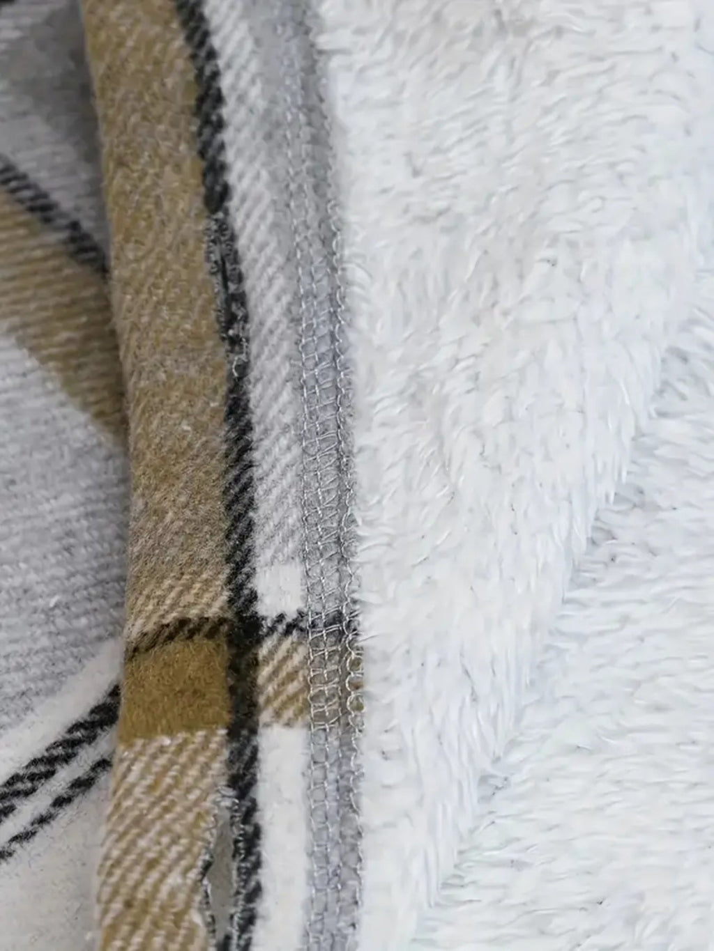 Women’s Plaid Hooded Jacket – Wool-Lined Long Sleeve