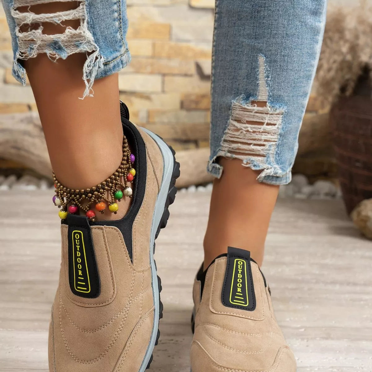 Round Toe Breathable Sneakers