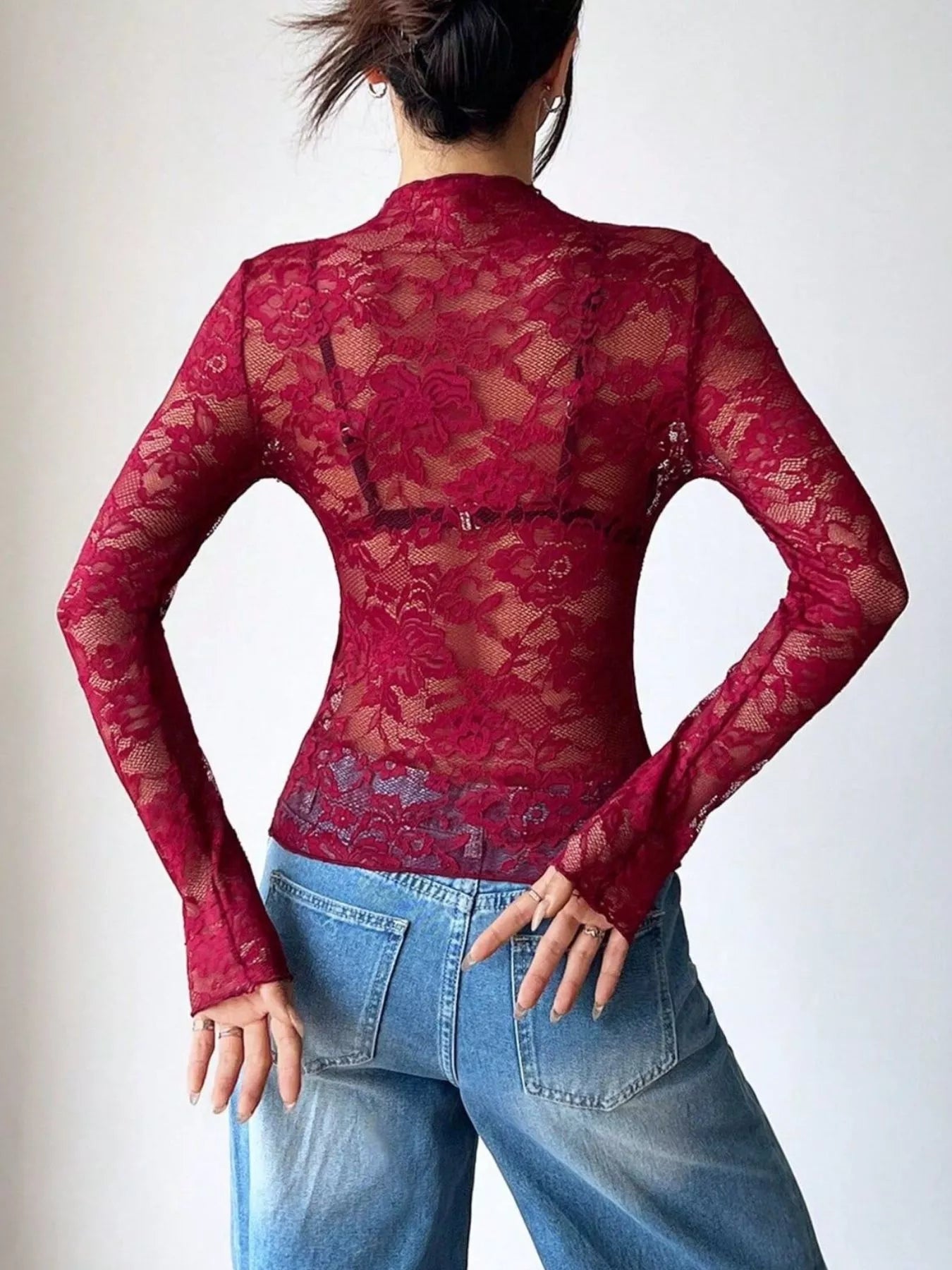 Elegant Floral Lace Long Sleeve Top
