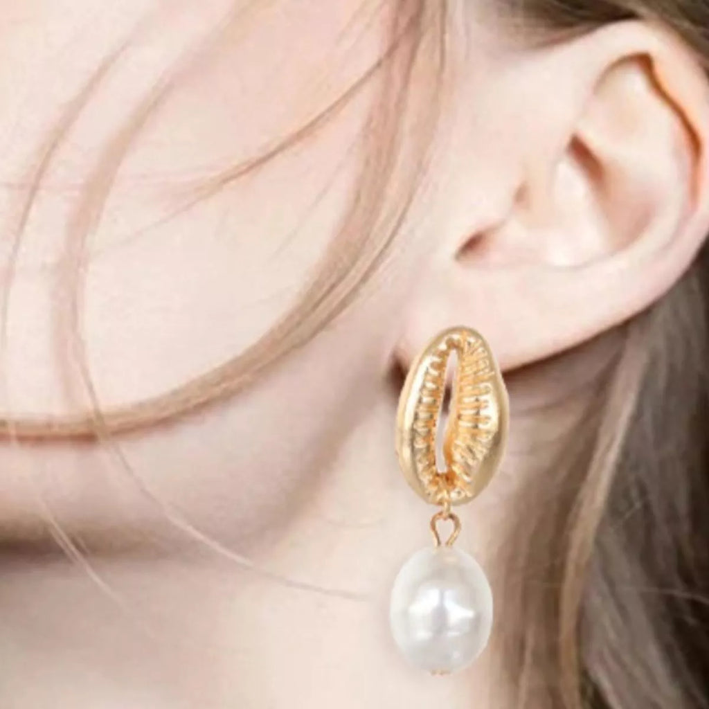 4 Pair 18K Gold-Plated Shell Minimalist Earrings
