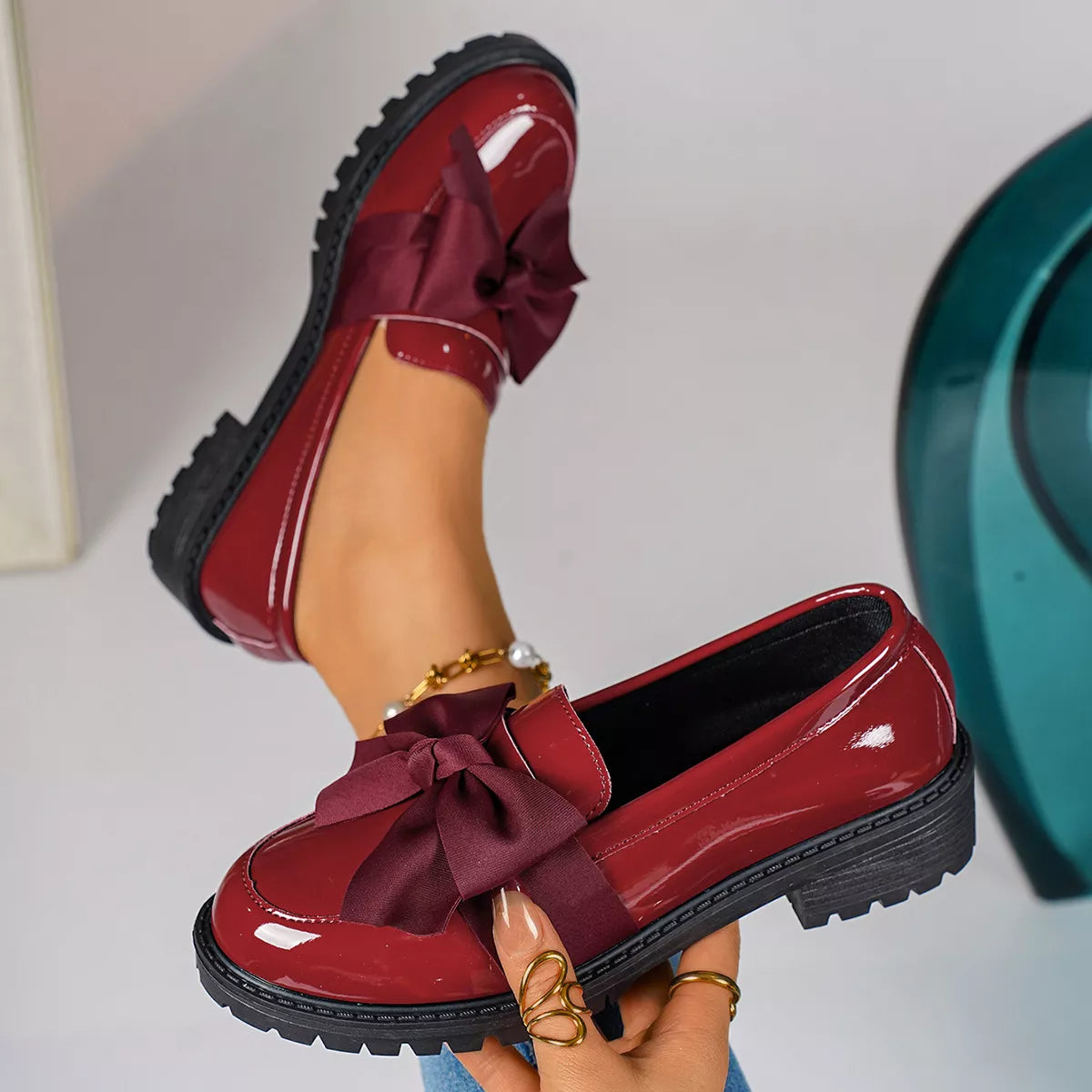 Bow Round Toe Loafers
