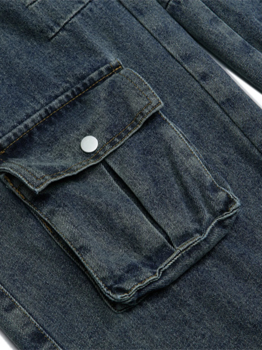 Men's Wide Leg Cargo Jeans
