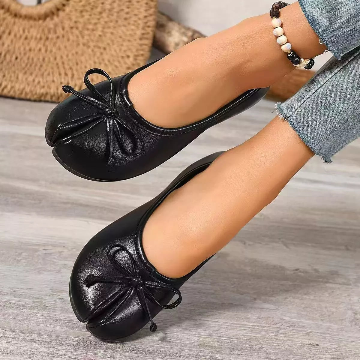 Bow Decor Split Toe Slip-Ons
