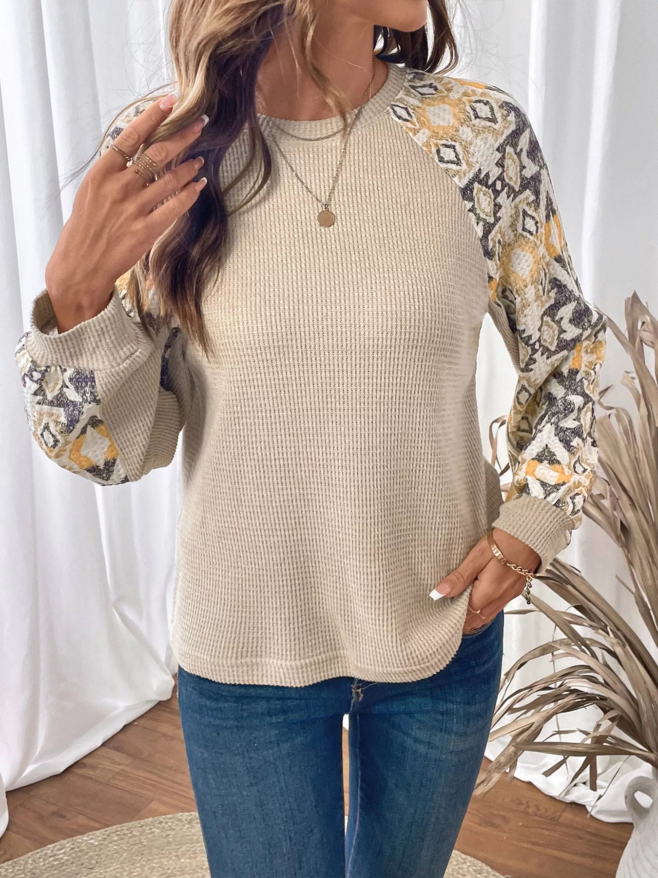 Geometric Pattern Long Sleeve T-Shirt