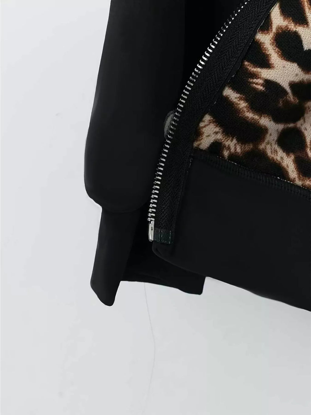 Hooded Leopard Lined Zip-Up Outerwear