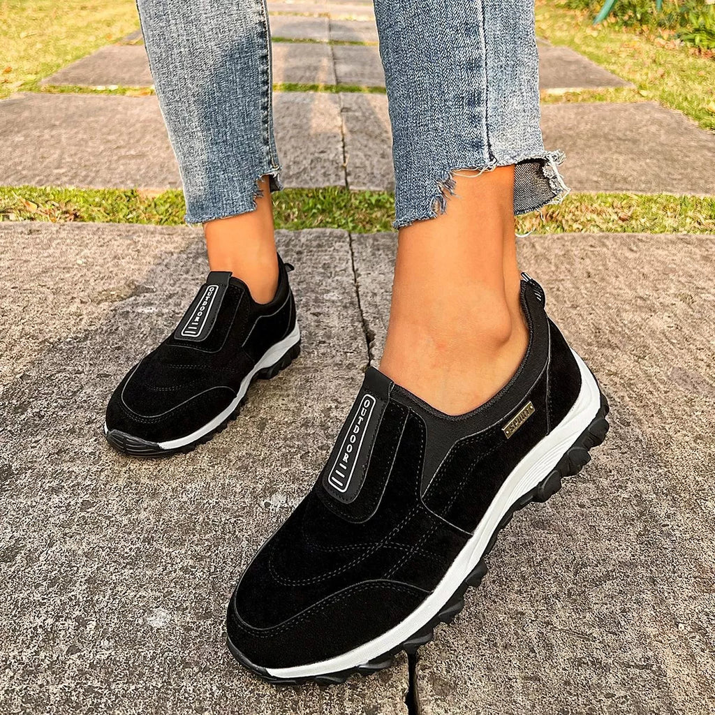 Round Toe Breathable Sneakers