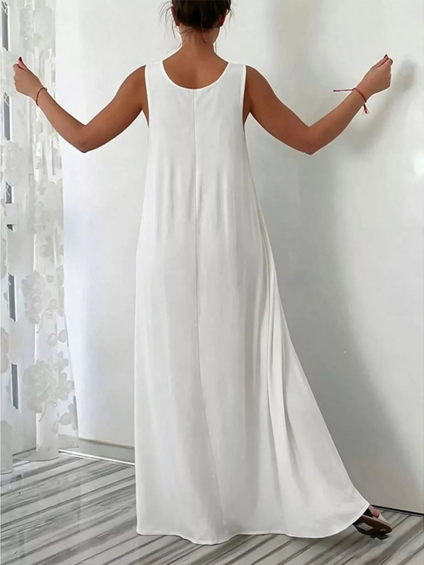 Sleeveless Maxi Dress with Pockets