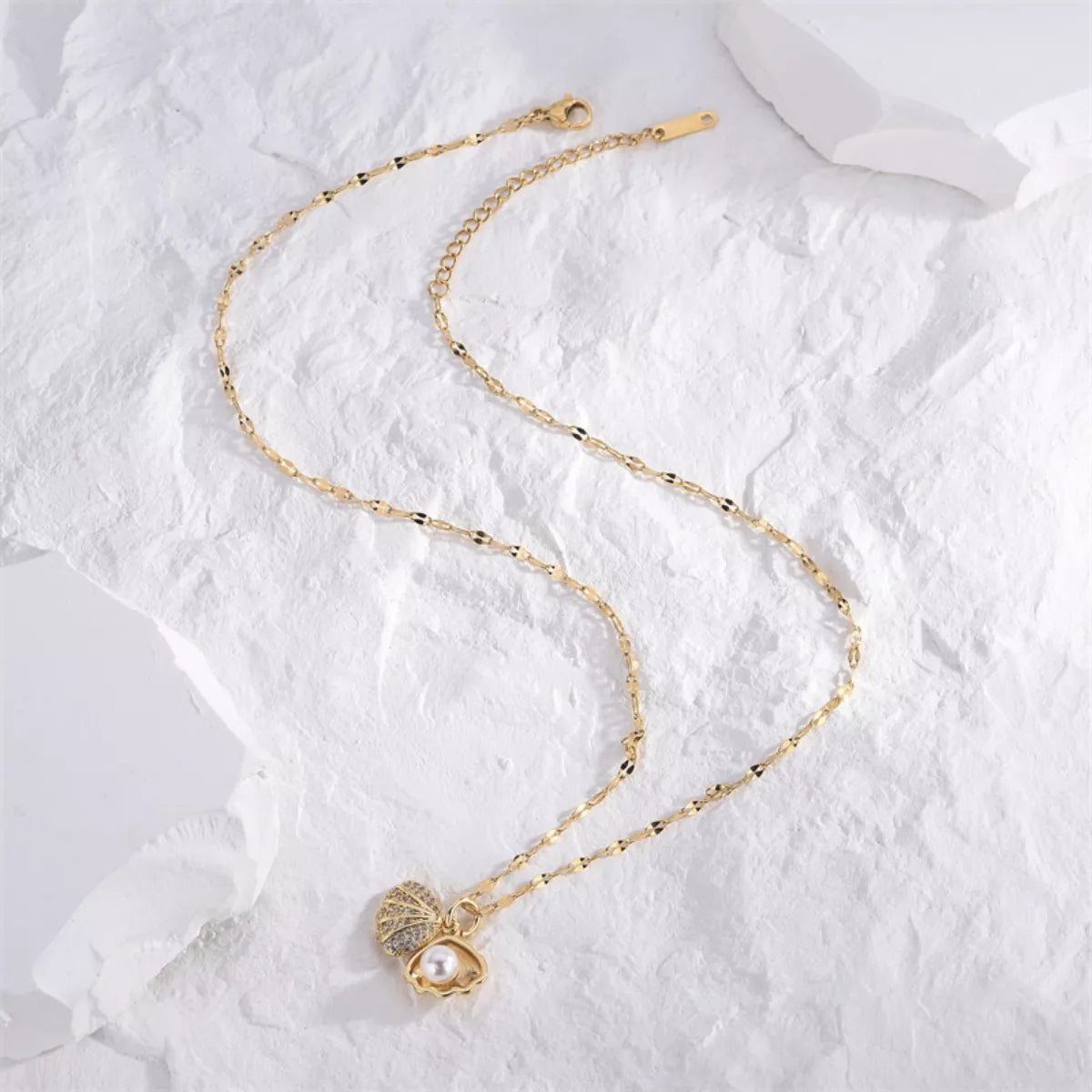 18K Gold-Plated Pearl Shell Necklace
