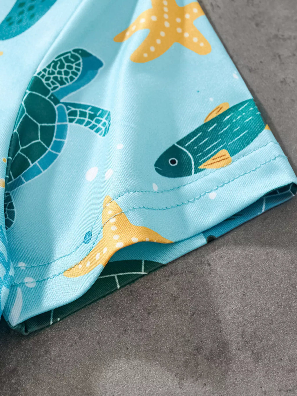 Children's Turtle Print Round Neck Tee and Shorts Set