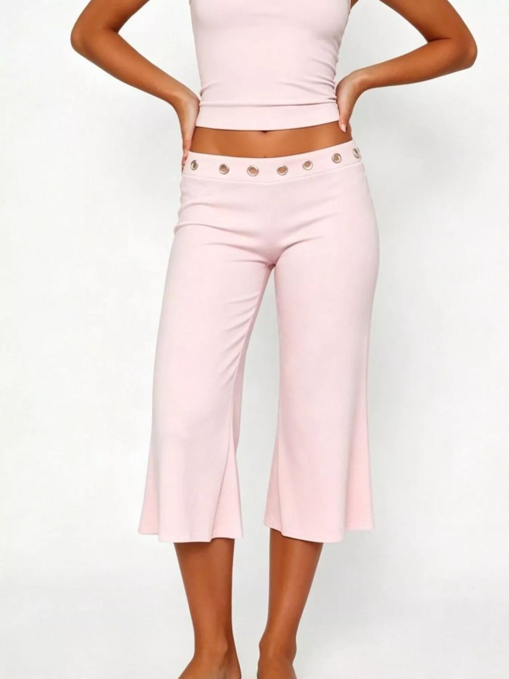 Mid Rise Capris Pants