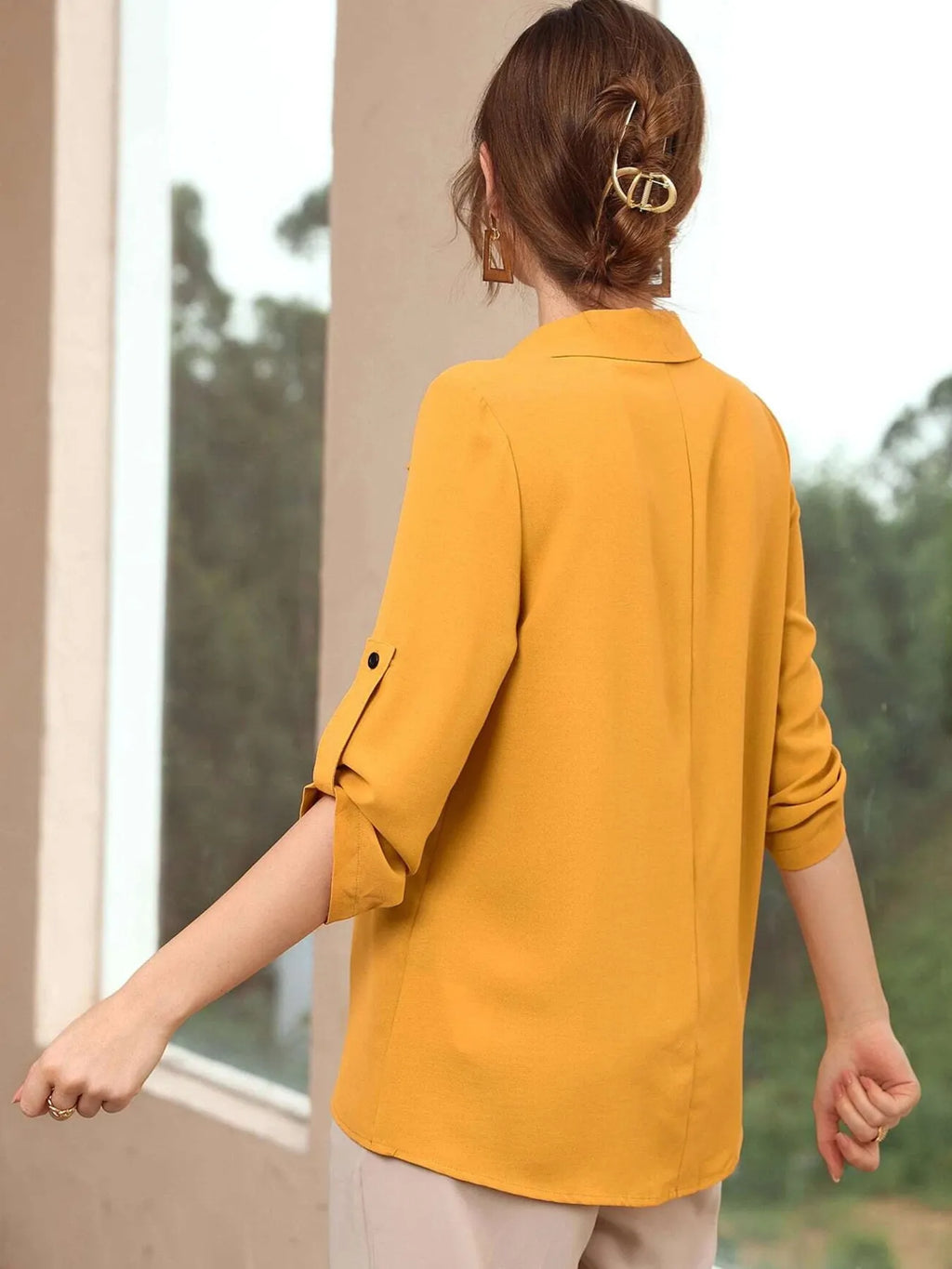 Collared Neck Half Sleeve Blouse