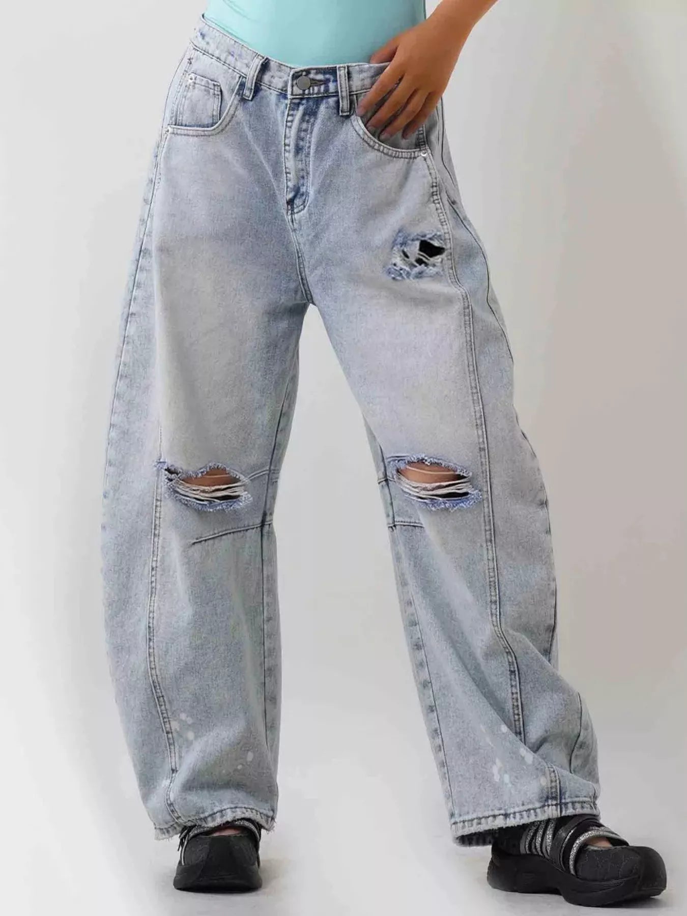 Distressed Wide Leg Jeans