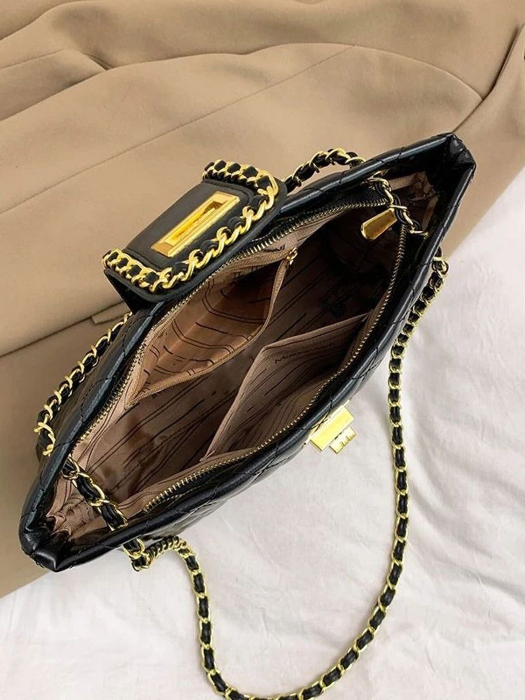Quilted Chain Strap Shoulder Bag