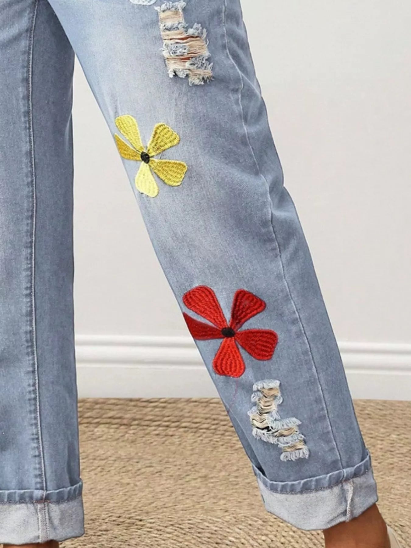 Embroidered Flower Distressed Jeans