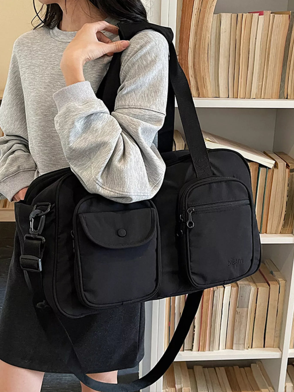 Duffle Bag with Multiple Pockets