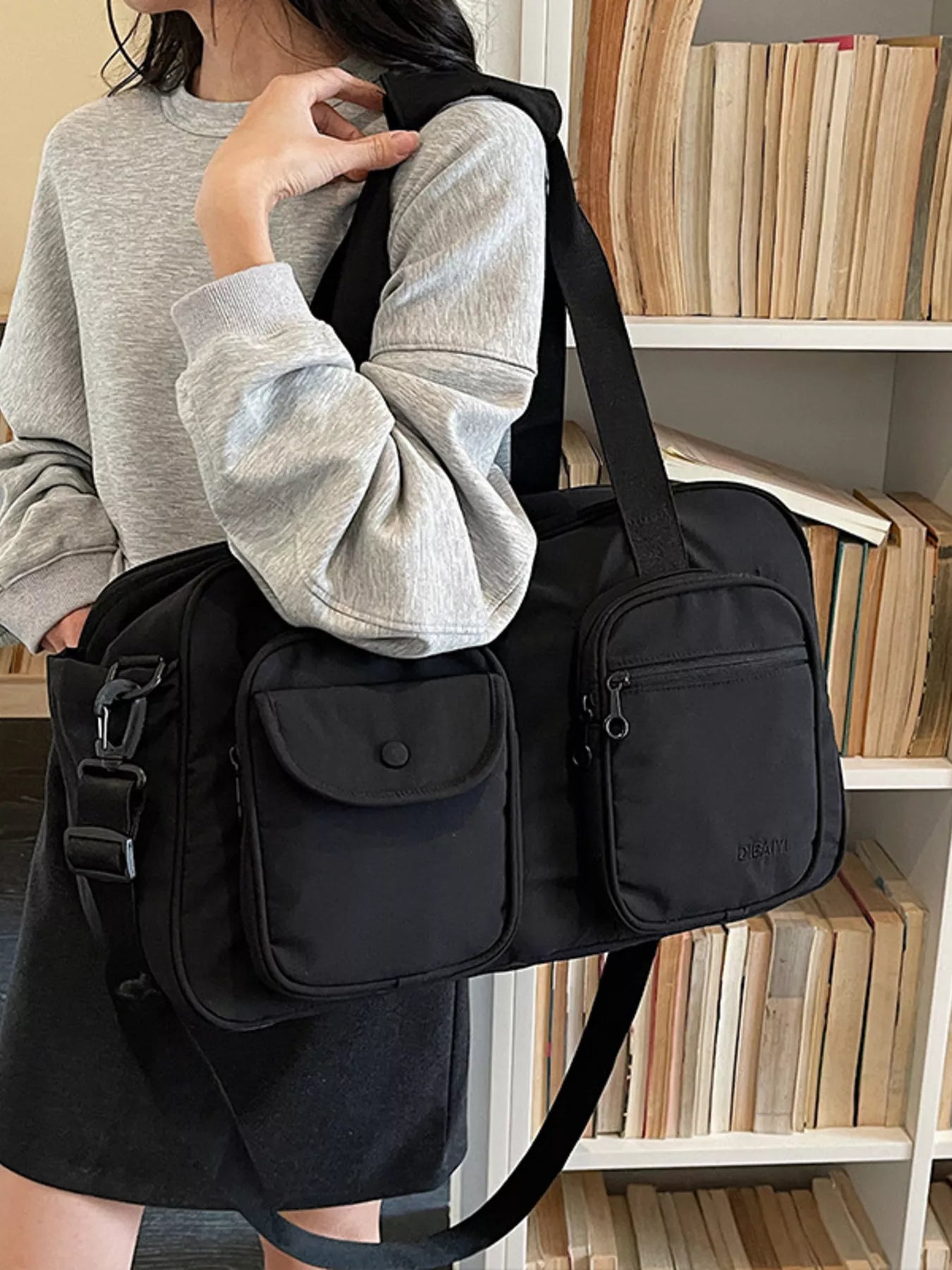 Duffle Bag with Multiple Pockets