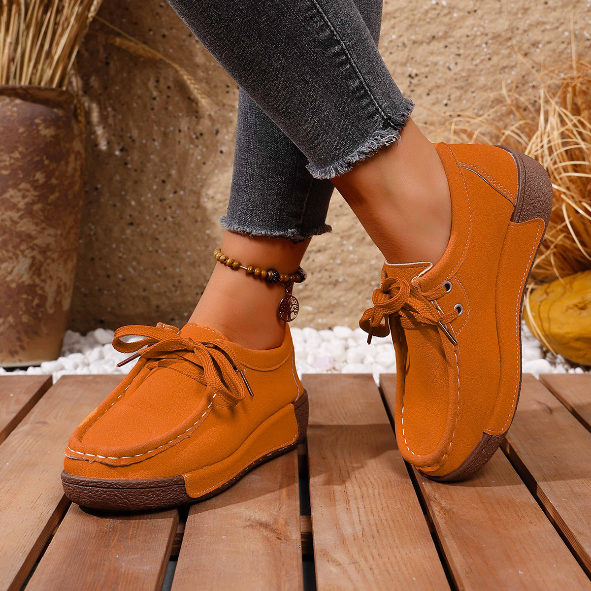 Lace Up Round Toe Sneakers