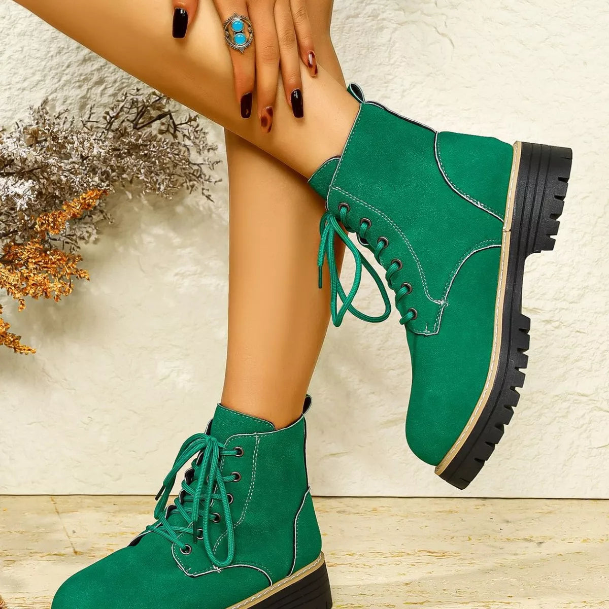Round Toe Lace Up Boots