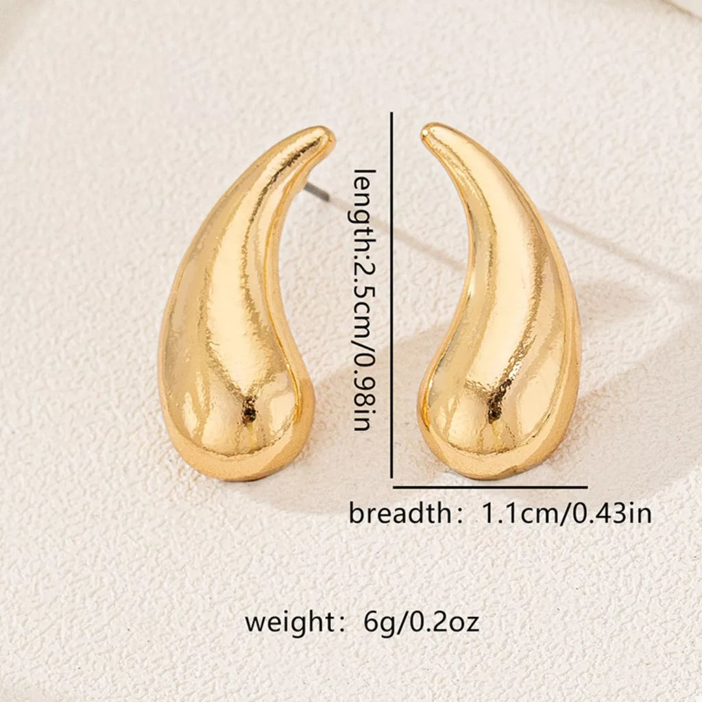 Curved Teardrop Stud Earrings