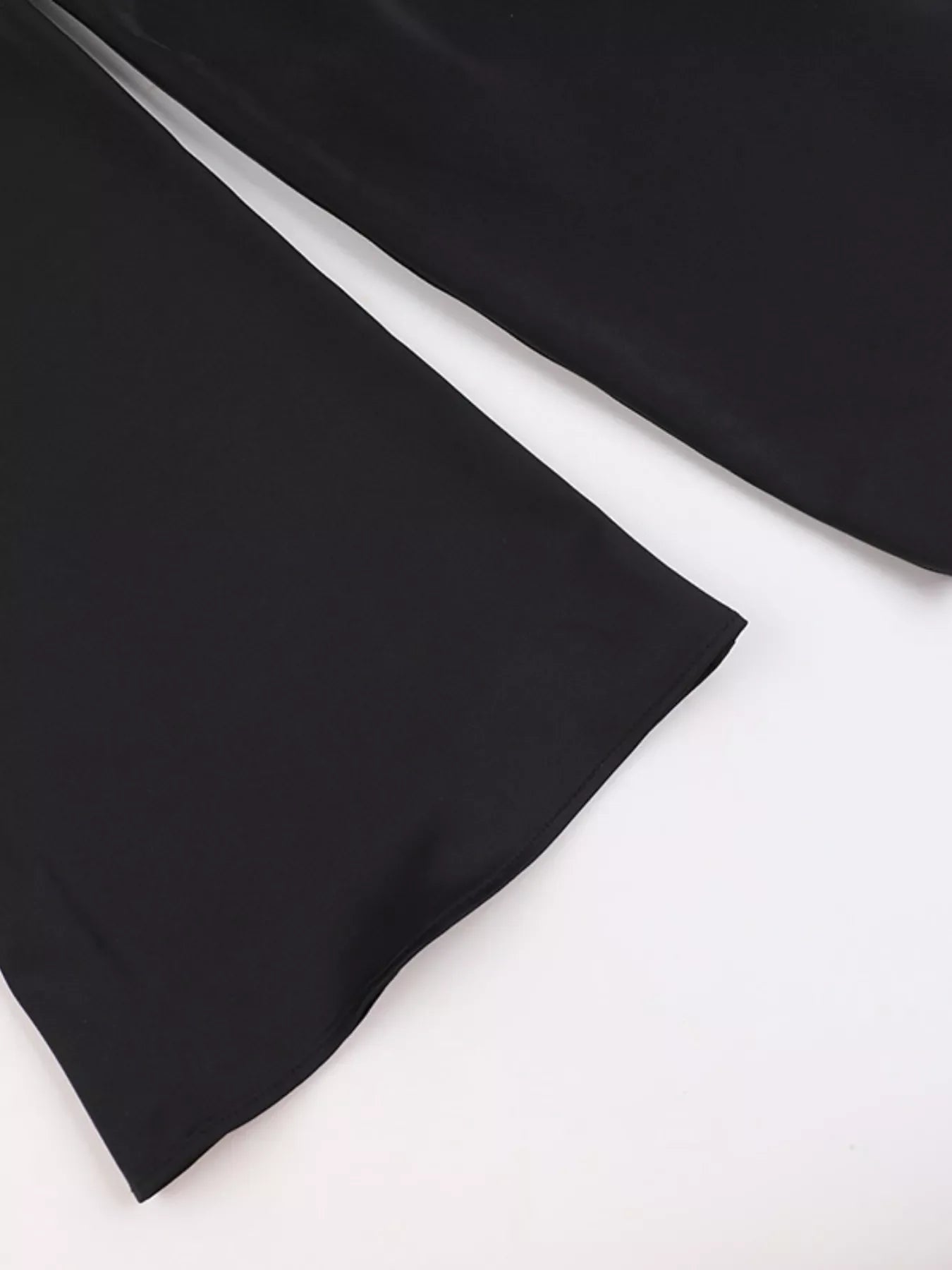 Elegant Mini Dress with Fare Sleeves