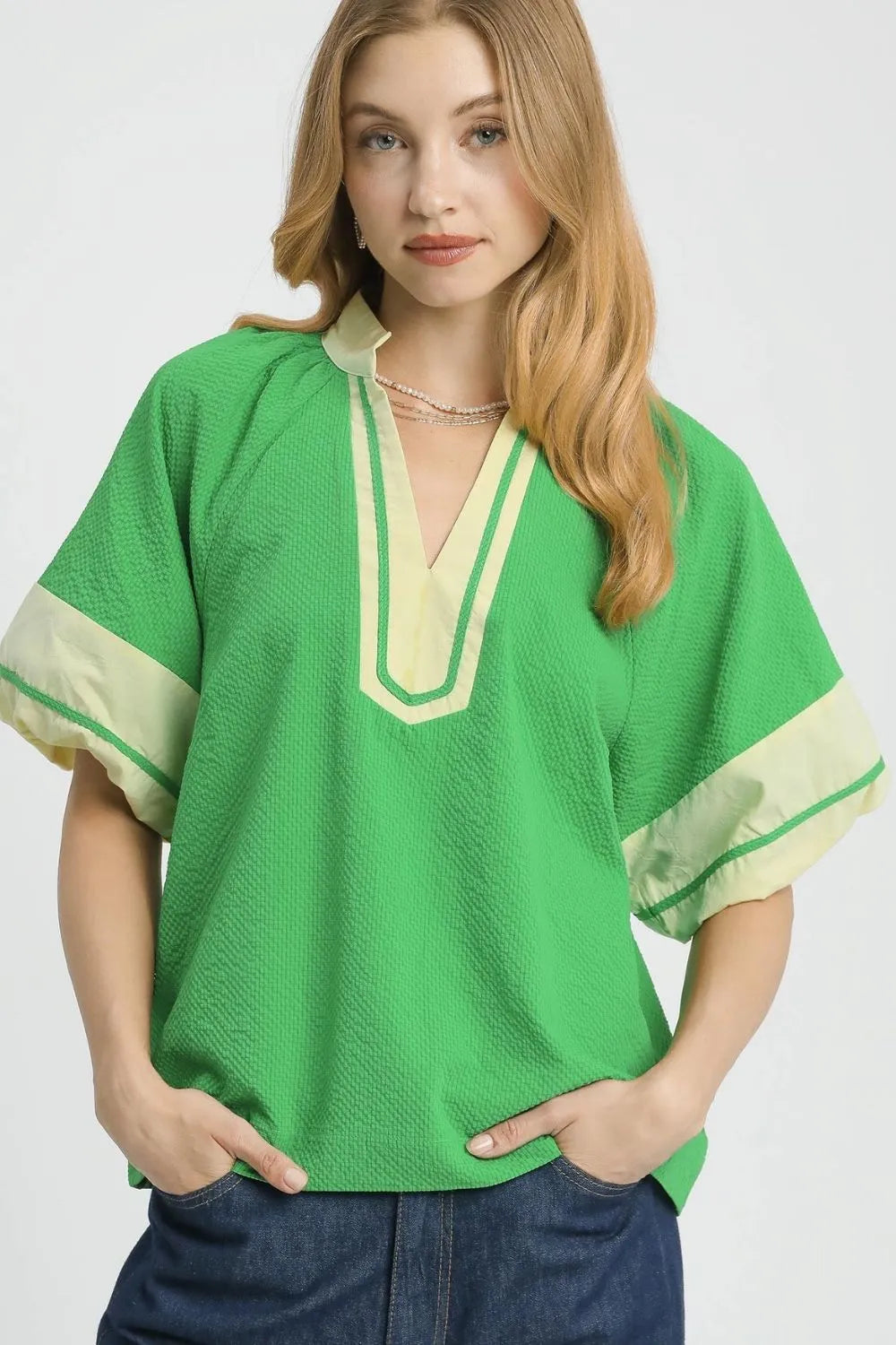 Umgee Contrast Trim Notched Puff Sleeve Blouse