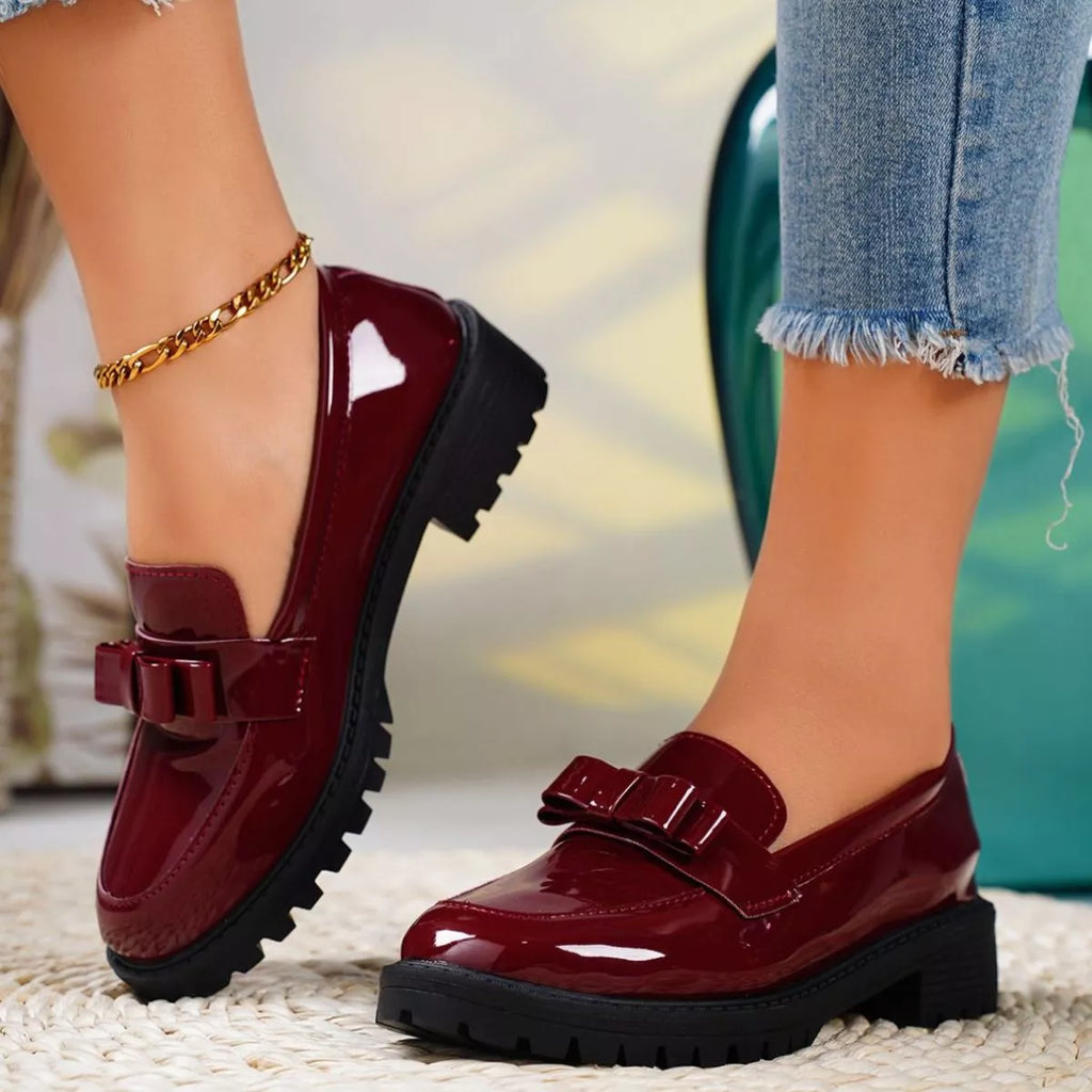 Round Toe Bow Loafers