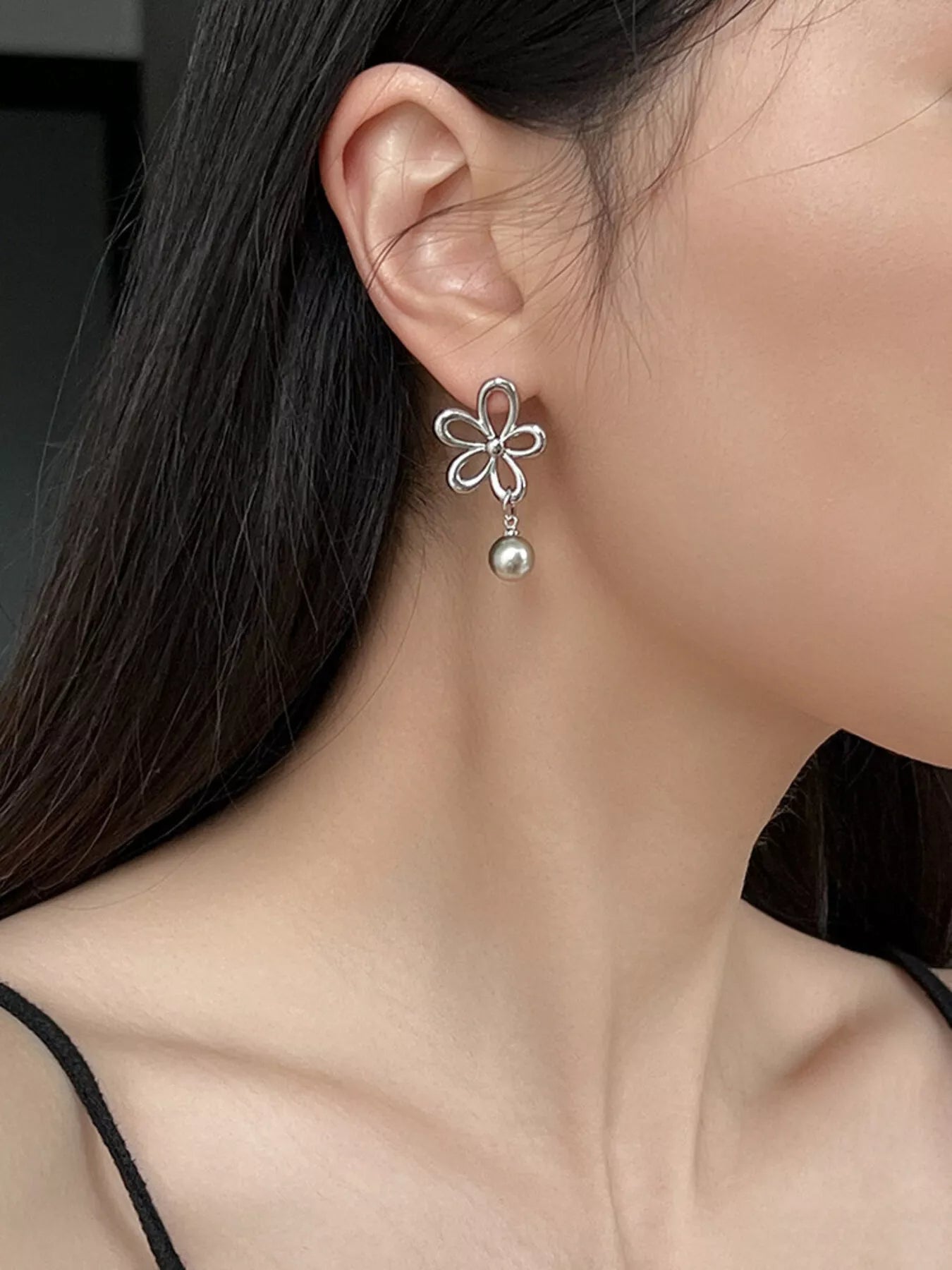 Flower Pearl Drop Earrings