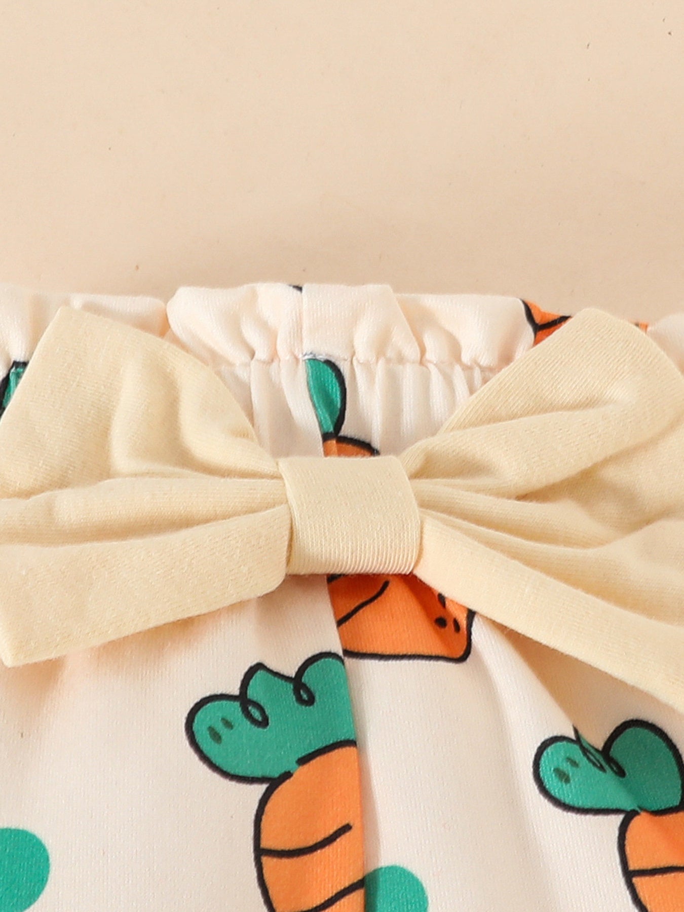 Children's Carrot Print Bodysuit and Pants Set with Headband